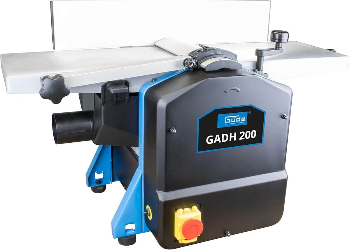 Test du rabot Güde 55440 GADH 200 : efficacité et sécurité