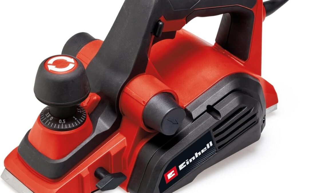 Test Einhell rabot TE-PL 920 : puissance et précision