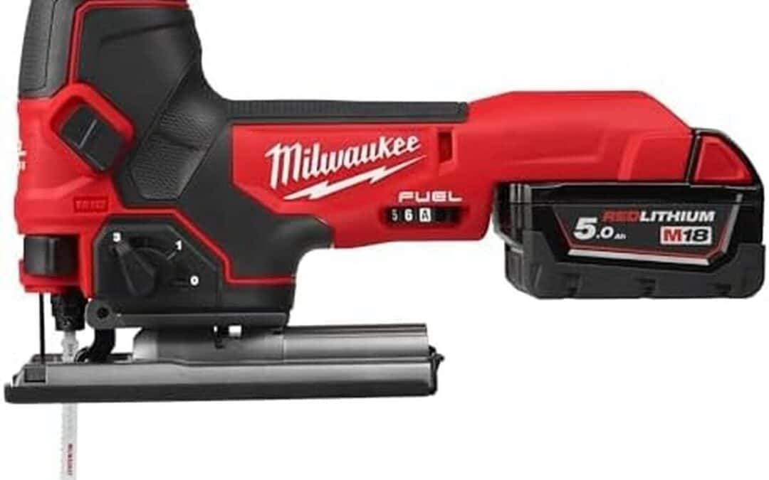 Test : scie sauteuse Milwaukee M18 FBJS-502X 18V compacte et performante