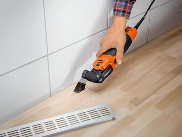 Explorez notre test approfondi du fein Multimaster MM 500, un outil polyvalent de 350 W, idéal pour tous vos projets de bricolage et de rénovation.